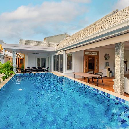 Pattaya Private Villa - Pool,Sauna,Snooker,Bbq Экстерьер фото