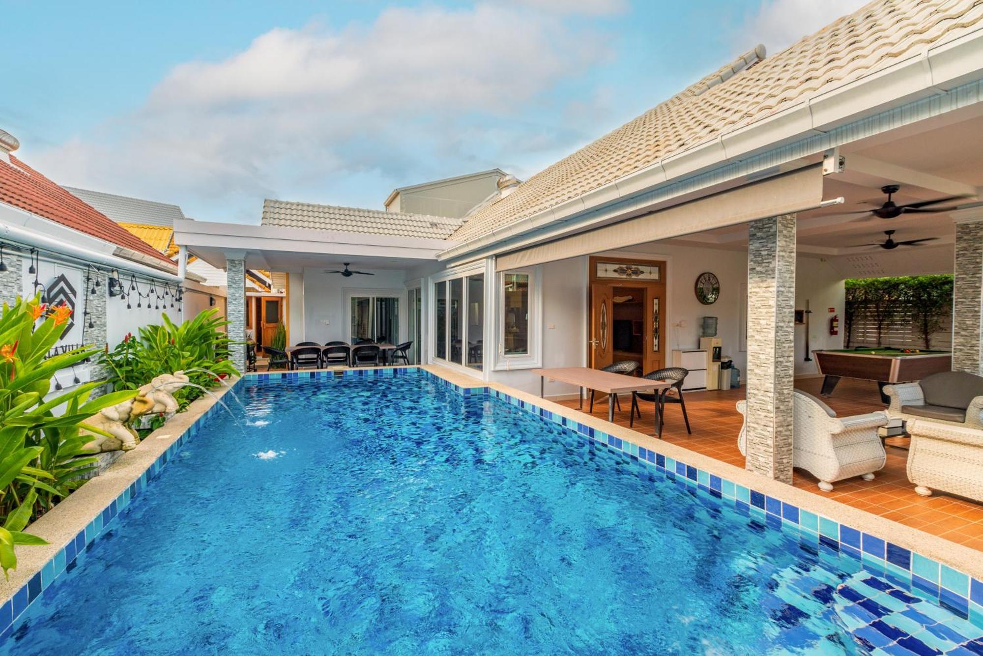 Pattaya Private Villa - Pool,Sauna,Snooker,Bbq Экстерьер фото