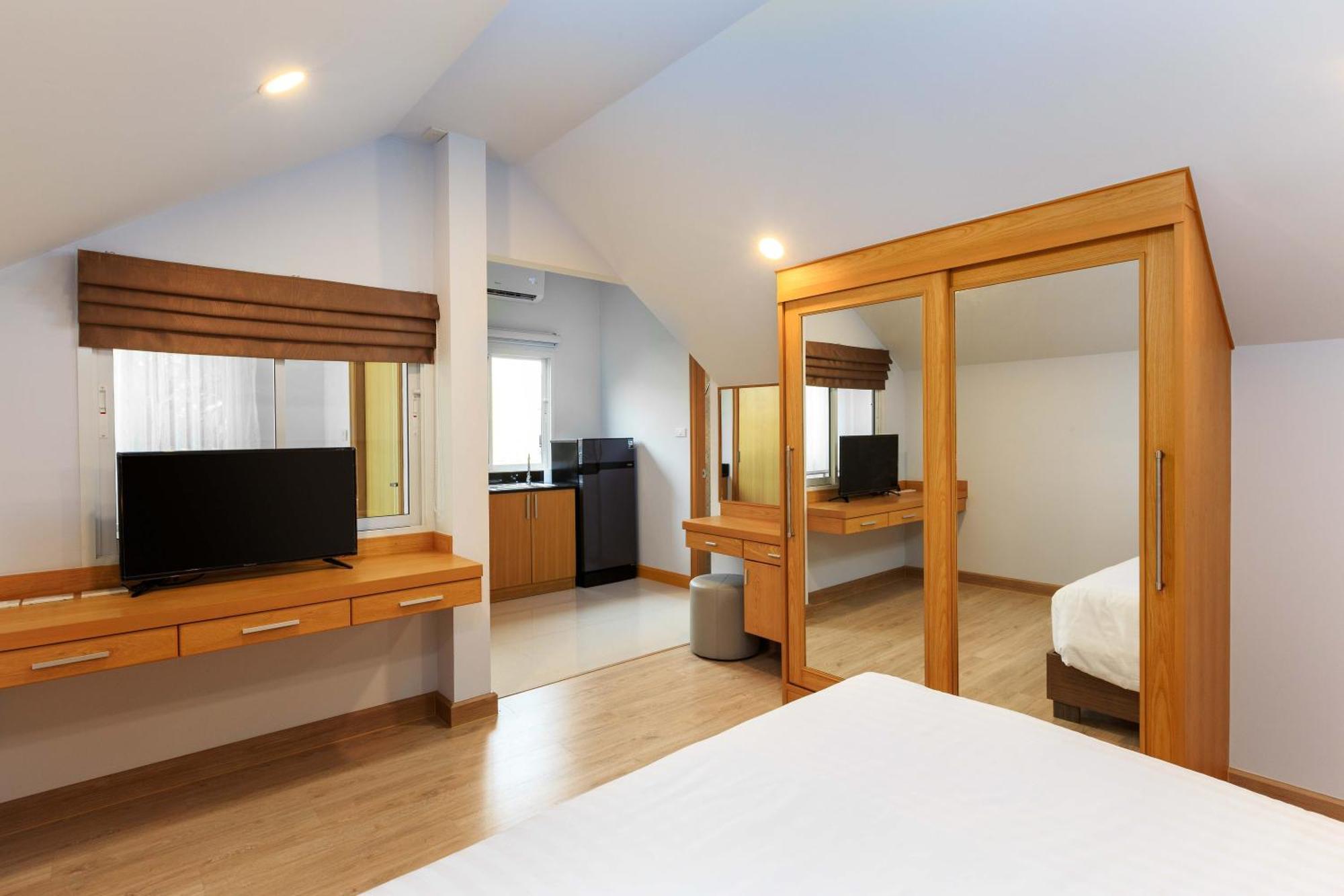 Pattaya Private Villa - Pool,Sauna,Snooker,Bbq Экстерьер фото
