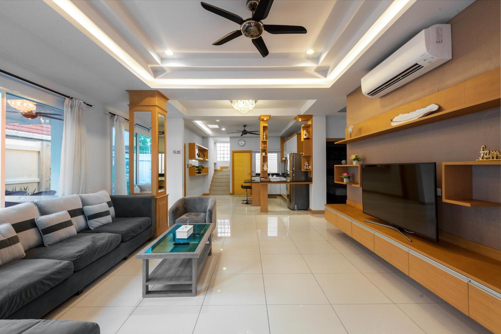 Pattaya Private Villa - Pool,Sauna,Snooker,Bbq Экстерьер фото