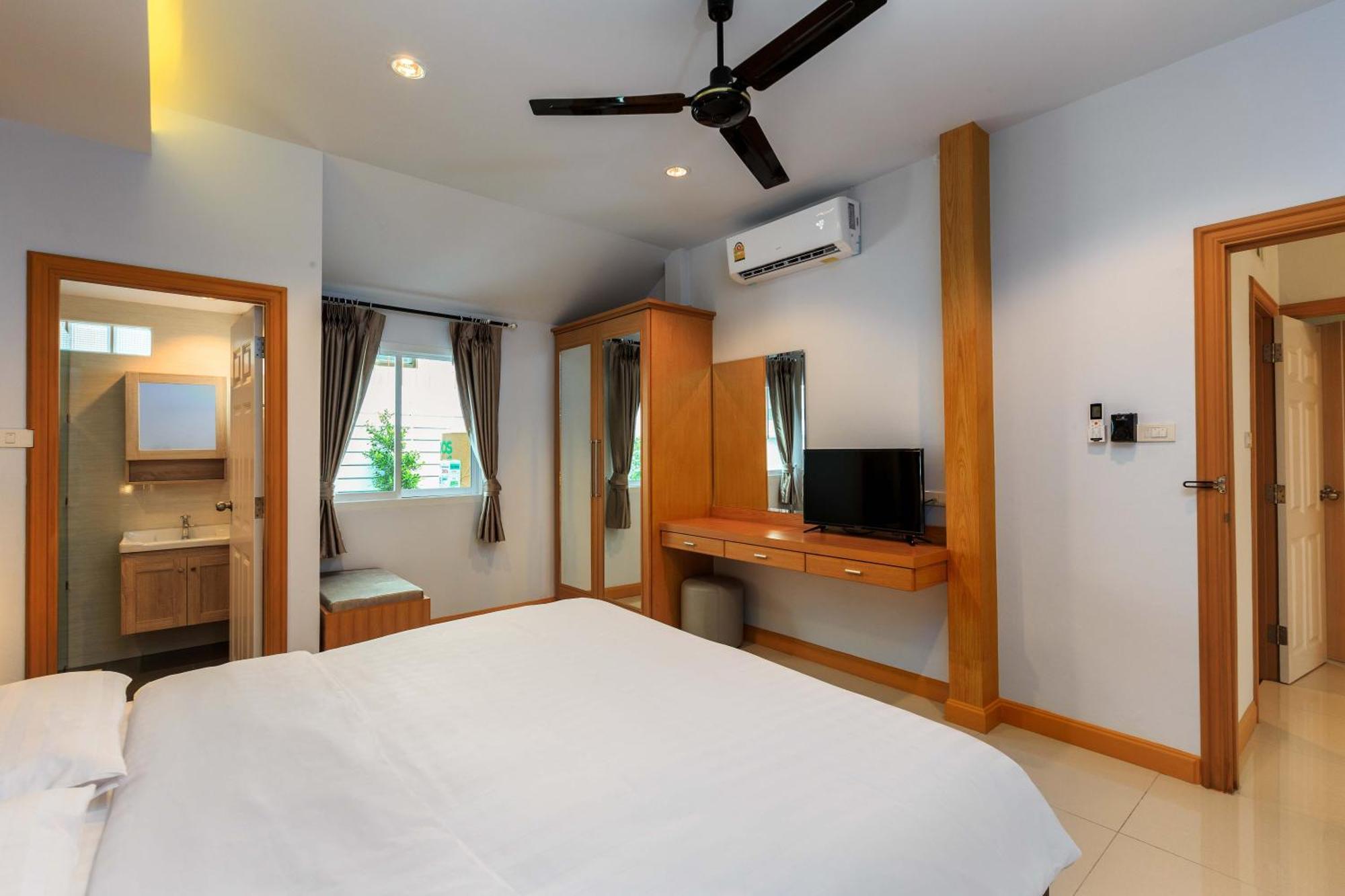 Pattaya Private Villa - Pool,Sauna,Snooker,Bbq Экстерьер фото