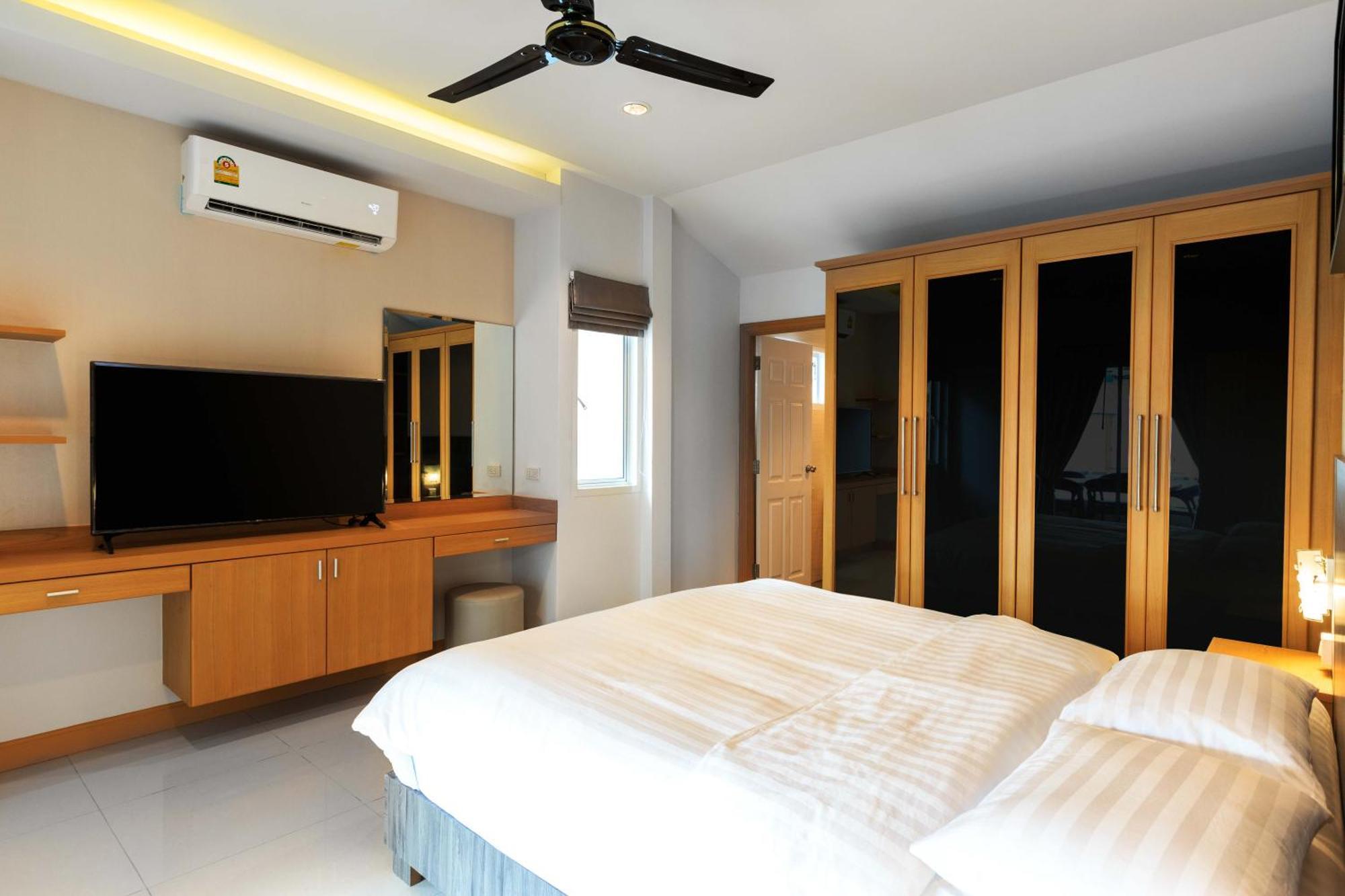 Pattaya Private Villa - Pool,Sauna,Snooker,Bbq Экстерьер фото
