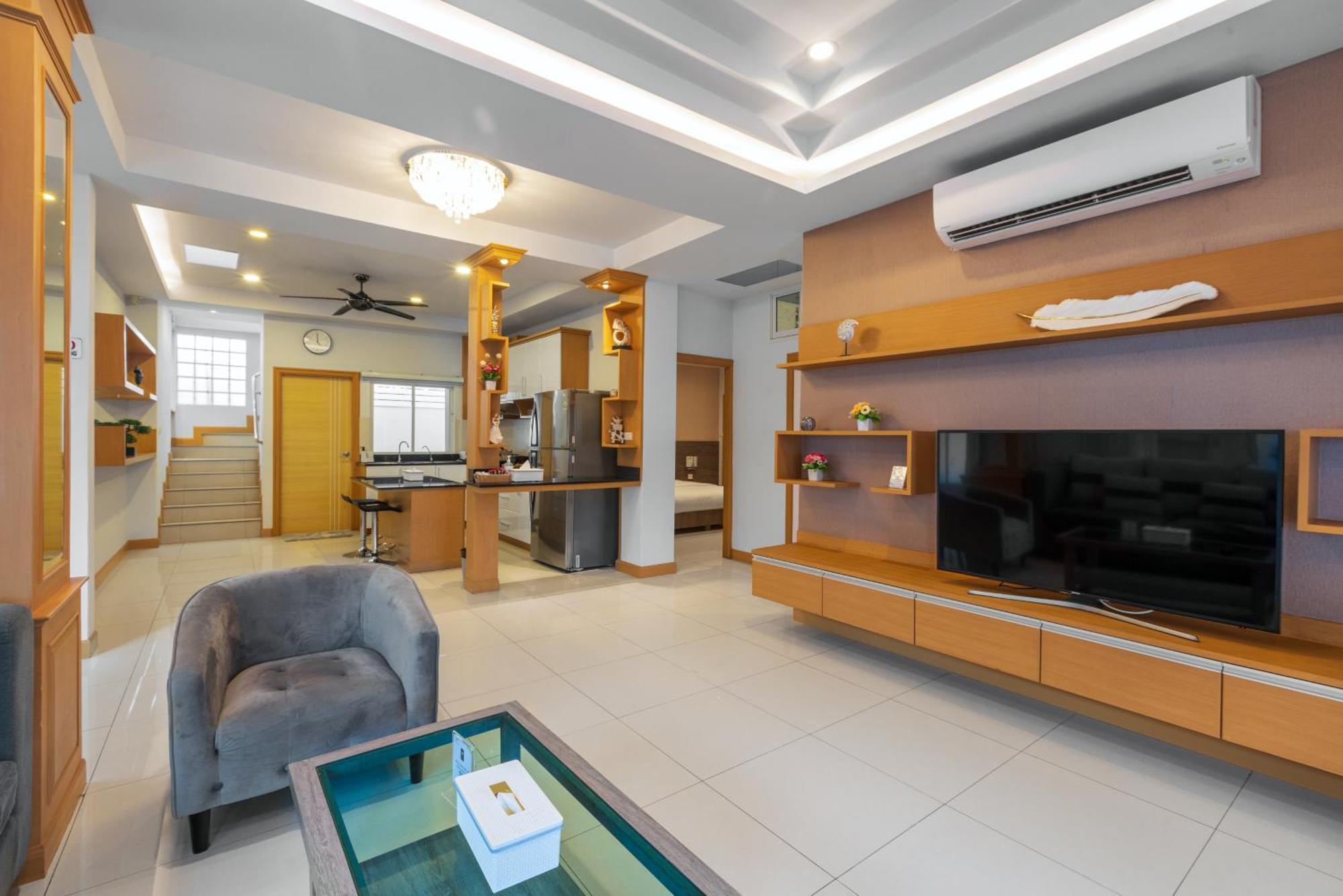 Pattaya Private Villa - Pool,Sauna,Snooker,Bbq Экстерьер фото