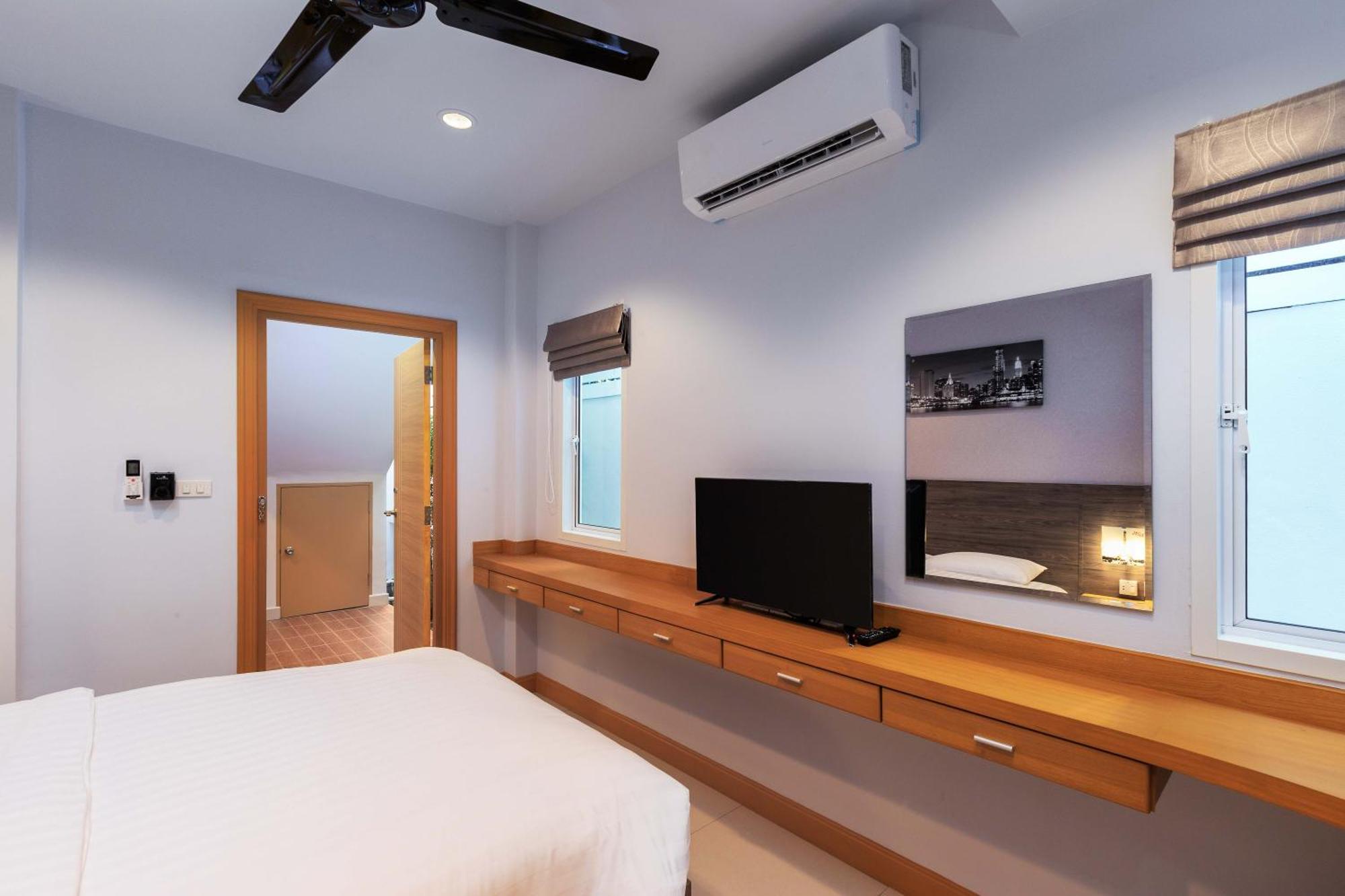 Pattaya Private Villa - Pool,Sauna,Snooker,Bbq Экстерьер фото