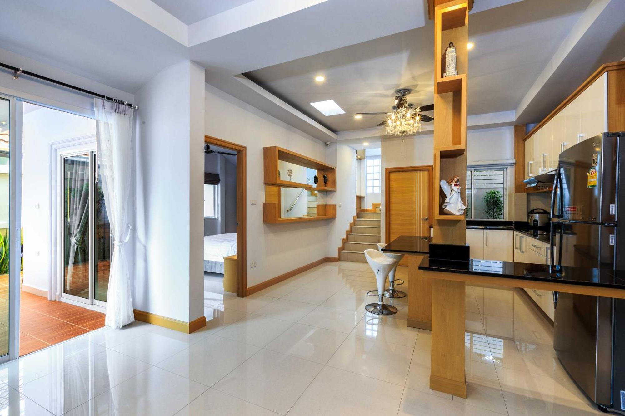 Pattaya Private Villa - Pool,Sauna,Snooker,Bbq Экстерьер фото